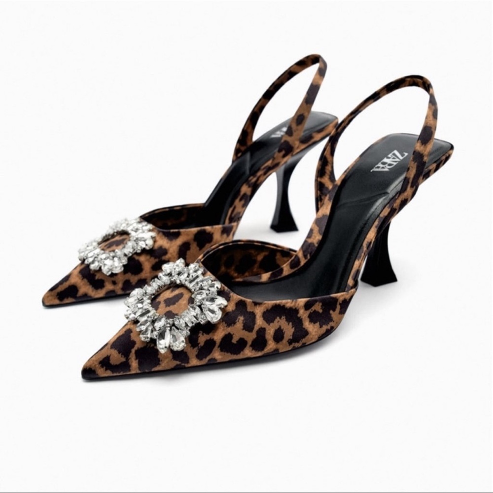 ZARA EMBELLISHED HEELED SLINGBACKS
LEOPARD